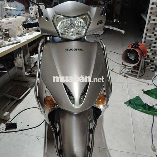Honda Lead 110 2011 Bạc 51537 km