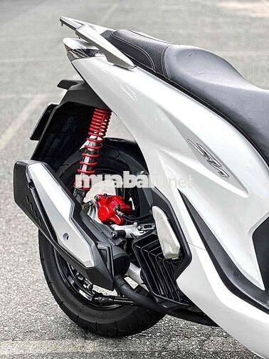 Honda SH 125 CBS 2022 bstp 9c zin nợ xấu trả 50% ạ