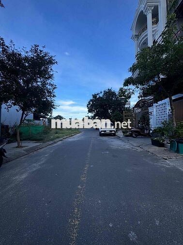 Bán Lô Đất Đường Hoà Phú 5 Sát Khu E Kim Long