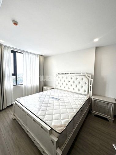 Căn hộ Satra Eximland  2 phòng ngủ, 97m2, giá 17tr/th