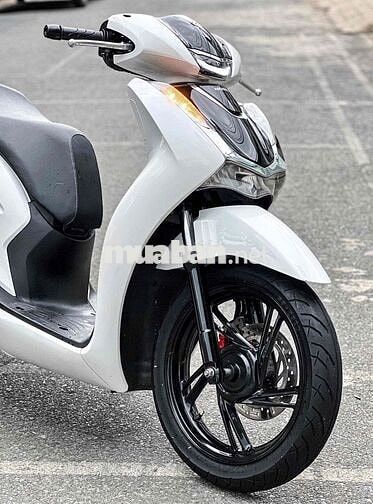 Honda SH 125 CBS 2022 bstp 9c zin nợ xấu trả 50% ạ