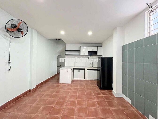 Cho thuê căn hộ 1PN Tách bếp Cách Mạng Tháng 8 Quận 3 gần toà Viettel