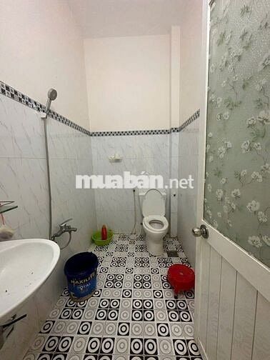 Nhà Trệt Lầu 2PN góc đường Nhật Tảo chỉ 6 triệu