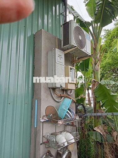 Chính chủ cho thêu kho 300 m2 ở xã Bà Điểm