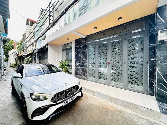NHÀ ĐẸP NGUYỄN XÍ 47M2/1TY79 3PN 3WC – HẺM OTO THÔNG RA PHẠM VĂN ĐỒNG