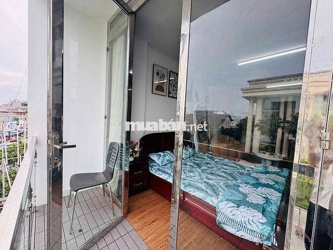 Căn Hộ Ban Công 35m2 Sang Xịn FullNT Cao Cấp Có Máy Giặt Riêng