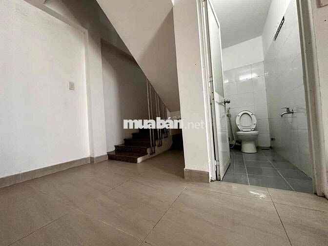 Cho thuê Nhà nguyên căn hẻm 881, Huỳnh Tấn Phát-Q7- 42m2-3 tầng-12tr