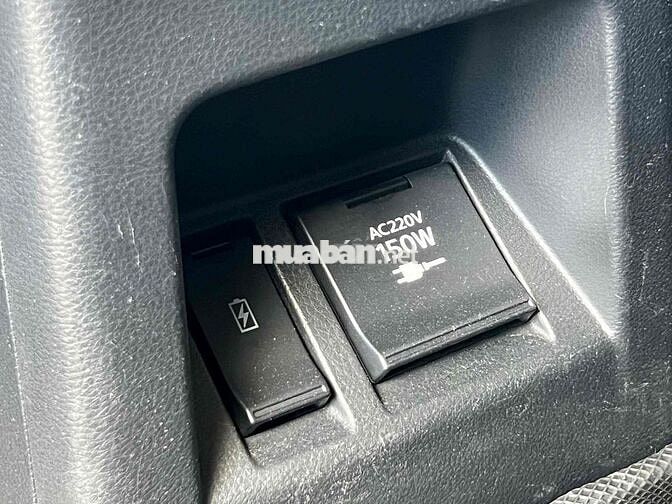 Mitsubishi Pajero Sport 2020 107067 km Đen