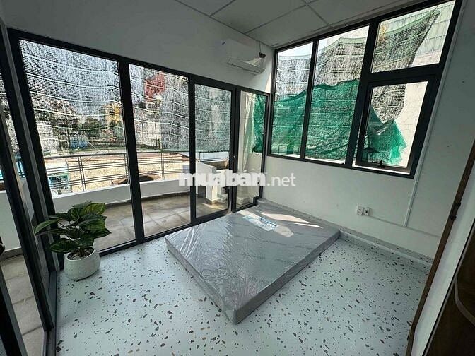 STUDIO BAN CÔNG TÁCH BẾP GIÁ RẺ BÀ CON