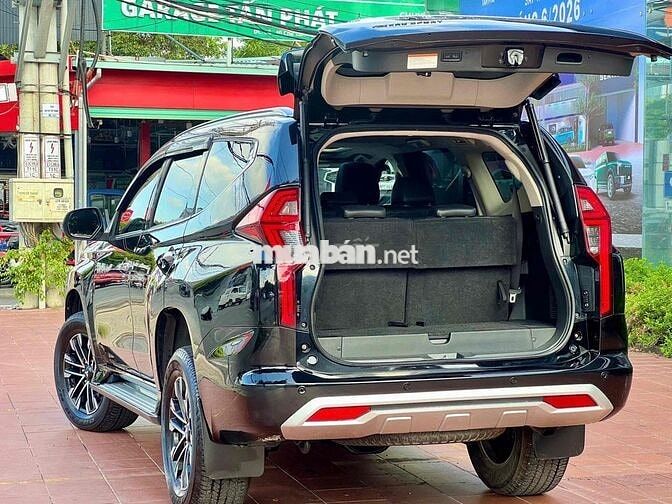 Mitsubishi Pajero Sport 2020 107067 km Đen