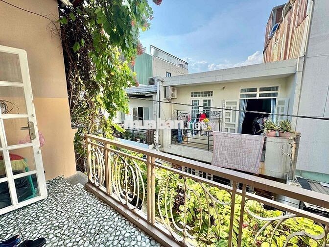 🔥Căn Hộ - Studio - Ban Công - Siêu Thoáng - Chỉ Tính : Điện , Nước