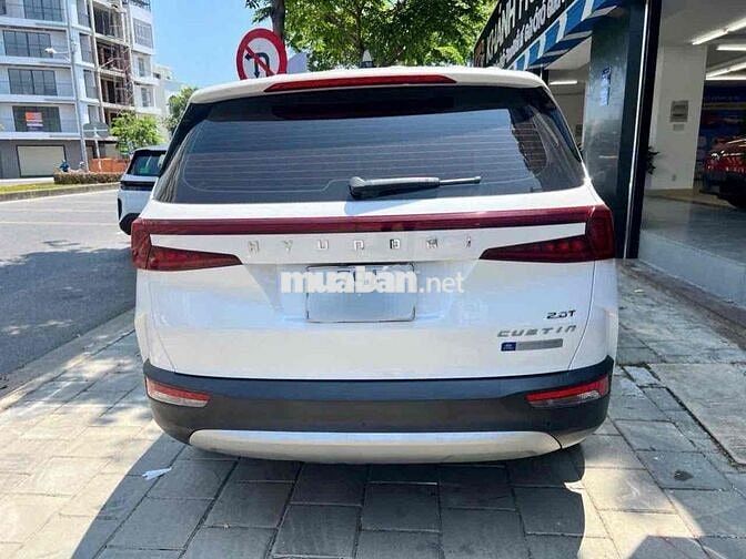 Hyundai Custin 2.0 2023 Trắng 60.000 km
