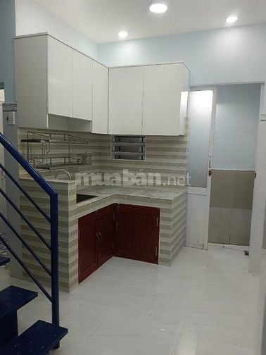 nhà mặt tiền nhựa nhánh có sổ riêng trung chánh