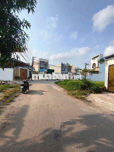GIẢM 300 TRIỆU BÁN GẤP CĂN NHÀ MẶT TIỀN 125M2 THUẬN TIỆN KINH DOANH