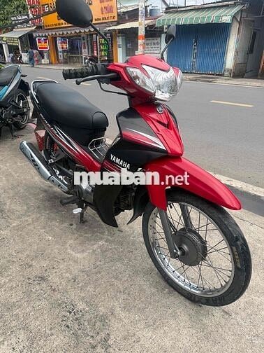 Yamaha Sirius Đỏ đen