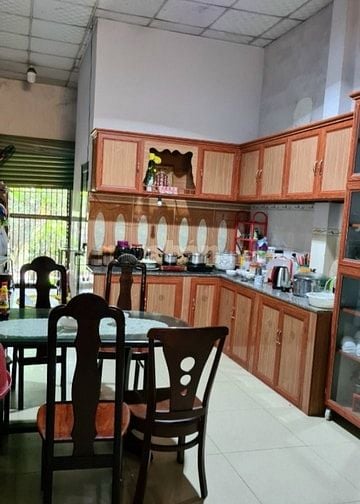 Nhà MT Đường Tân Hiệp 7 Xã Hóc Môn giảm giá còn 30tr /m2 rẻ như bèo. 