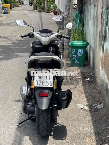 Yamaha NVX 155 Trắng xe đẹp, máy chất