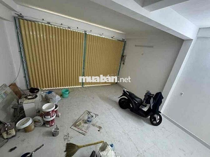 Cho thuê nhà 4 tầng kiệt oto PHẠM VĂN NGHỊ gần Nguyễn Văn Linh