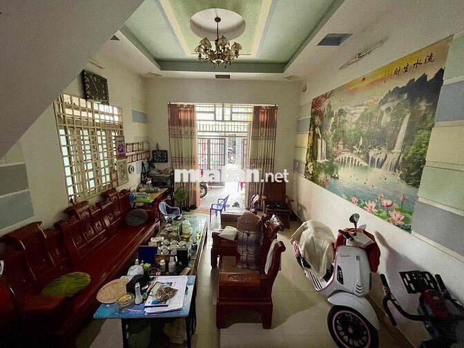 Nhà 1 Lầu Đẹp 5x16m Shr, Mt Nhựa 10m Thông Trong KDC Bà Điểm 2.