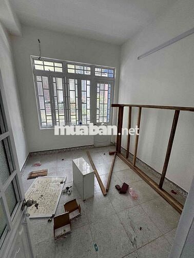 Cho thuê nhà 4 tầng kiệt oto PHẠM VĂN NGHỊ gần Nguyễn Văn Linh