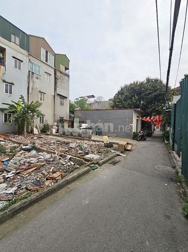 Phố Hoa Lâm – Long Biên – Ô TÔ – 57 M2 Đất – MT 4.7 M – Giá 11.9 Tỷ. 