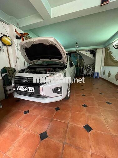 Mitsubishi Attrage Trắng Số sàn