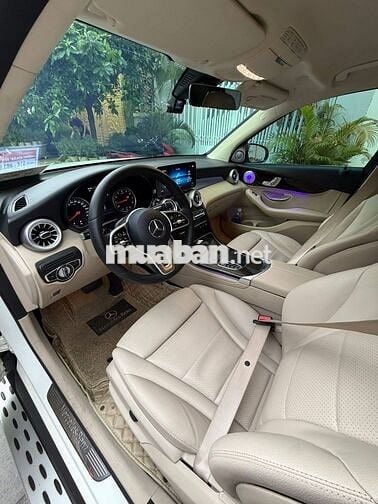 Mercedes-Benz GLC 200 Model 2022 Trắng
