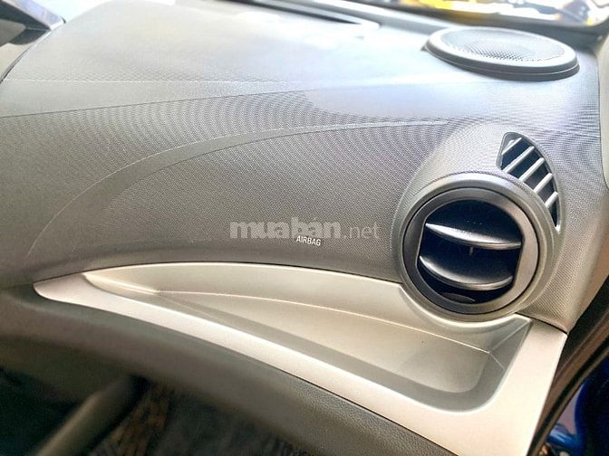Xe 5 chổ nhỏ gọn Chevrolet Spark 2017 số sàn tiêt kiệm nhiên liệu