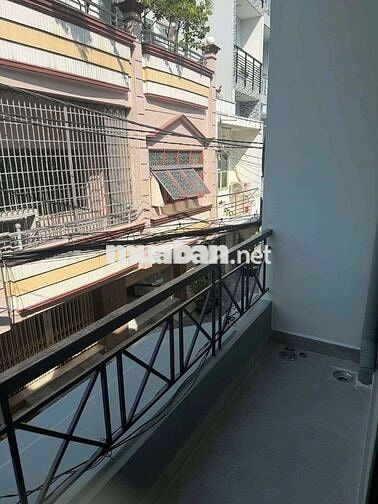 nhà cho thuê mới ken hẻm ô Tô trước Nhà 