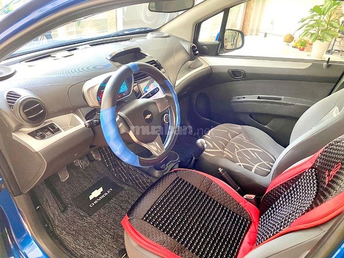 Xe 5 chổ nhỏ gọn Chevrolet Spark 2017 số sàn tiêt kiệm nhiên liệu