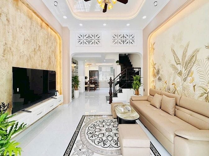 Bán gấp nhà gần Đại học Sư Phạm Kỹ Thuật TP.HCM, Thủ Đức 48m2,chỉ 4tỷ7