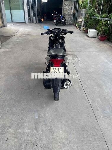 Cần bán 1 chiếc Nouvo LX Yamaha màu xanh đen