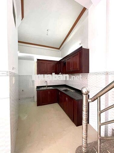 3 PHÒNG CẦU VƯỢT CÂY GÕ 3 THÁNG 2