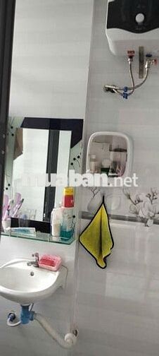 Cho thuê căn hộ mặt tiền Ỷ Lan Nguyên Phi 