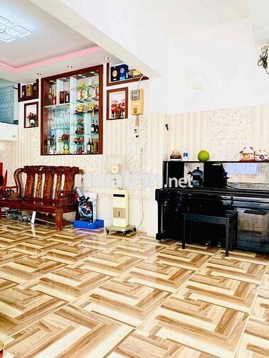 NHÀ GỐC HAI MẶT TIỀN TIỆN KINH DOANH.