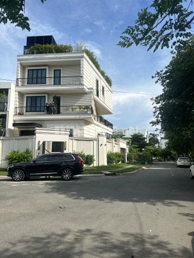 Bán đất nền biệt thự đối diện công viên vị trí cực đẹp giá 51 tỷ 