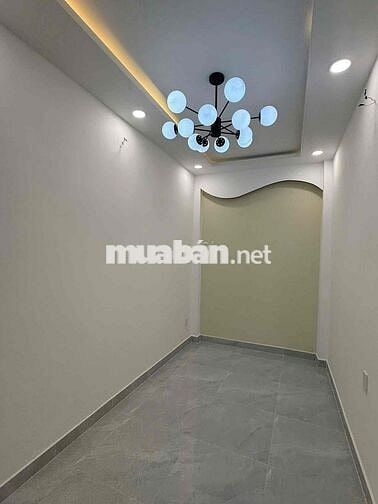 Nhà mới, đầy đủ công năng, mặt tiền kinh doanh sầm uất