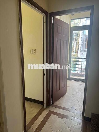 N/C ~ĐOÀN THỊ ĐIỂM~ THÔNG PXL,DT:8 x5 .TRỆT,2LẦU,ST,4PN/3WC.ST