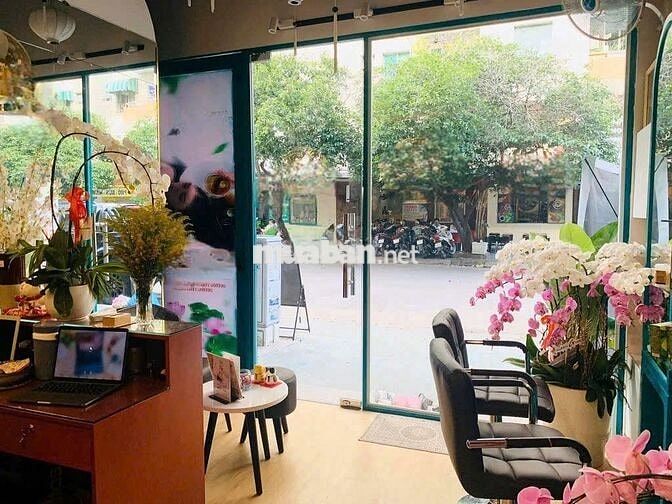 Cho Thuê Mặt Bằng Đường Hoa Sứ, Phú Nhuận ( MB Rộng - KD Thoải mái )