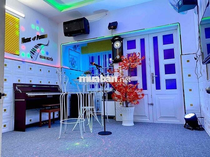NHÀ GỐC HAI MẶT TIỀN TIỆN KINH DOANH.