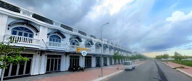 Chính chủ bán nhà phố liền kề khu đô thị 5A Mekong Centre