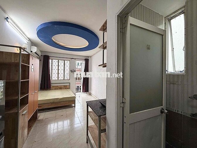 Studio Balcon - Full Nội Thất - Mặt Tiền Nguyễn Thiện Thuật - Quận 3