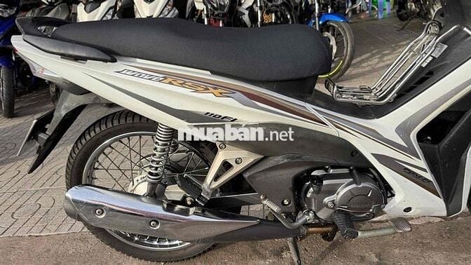 Wave RSX FI 110 2015 Trắng đen ( hỗ trợ góp )