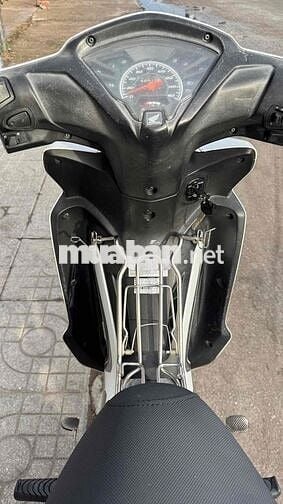 Wave RSX FI 110 2015 Trắng đen ( hỗ trợ góp )