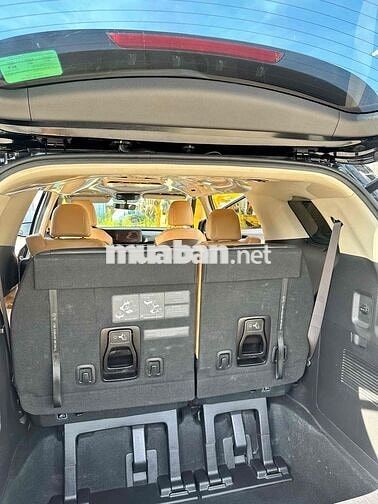 Kia Carnival Premium 2021 Đen 65000km