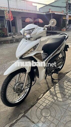 Wave RSX FI 110 2015 Trắng đen ( hỗ trợ góp )
