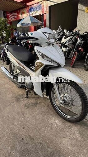 Wave RSX FI 110 2015 Trắng đen ( hỗ trợ góp )