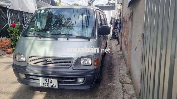 Toyota Hiace Van 2004 850kg Xám