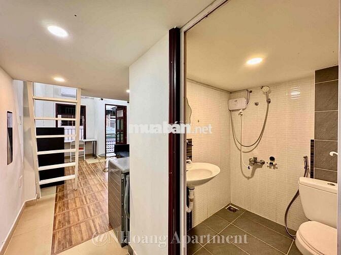 Cho Thuê Căn Hộ Gác Balcon 35m2 4ng3xe Ngay CV Lê Văn Tám Quận 1