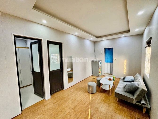 Bán CCMN ở Tây Sơn - Ô tô đỗ cửa